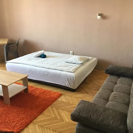 Lovely Vaci Str. * Будапешт